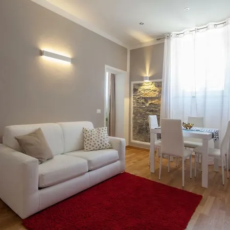Leo's Apartment