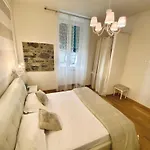 Apartment Leo's